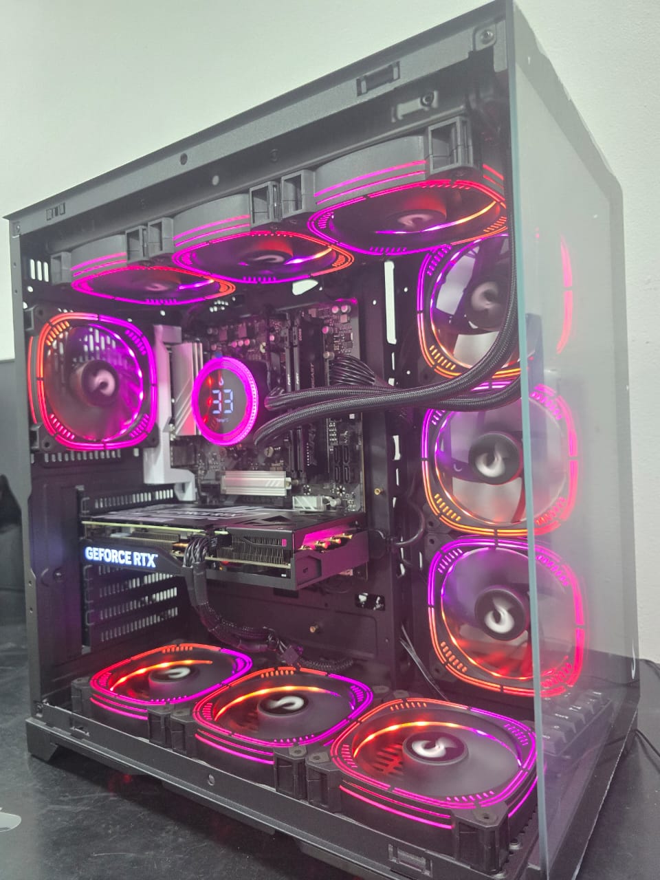 PC GAMER AM5 5070