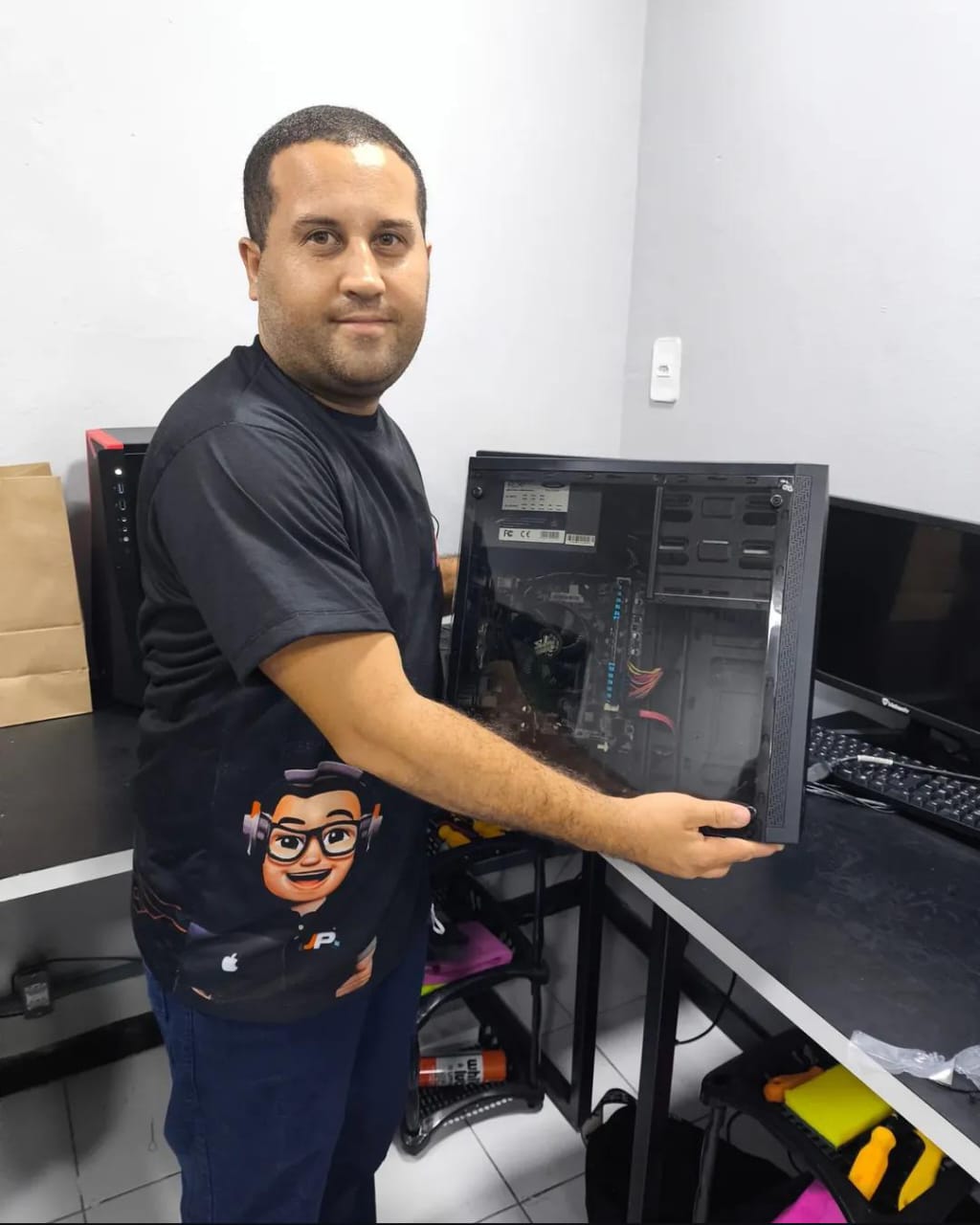 CURSO DE MONTAGEM E MANUTENÇÃO DE PC GAMER